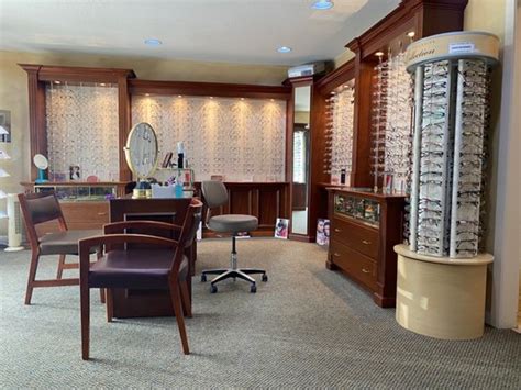 Lakeland eye clinic - Lakeland Eye Clinic, Lakeland, Florida. 682 likes · 1 talking about this · 1,304 were here. Established in 1954, Lakeland Eye Clinic puts today’s finest technology in the most caring hands. We are a...